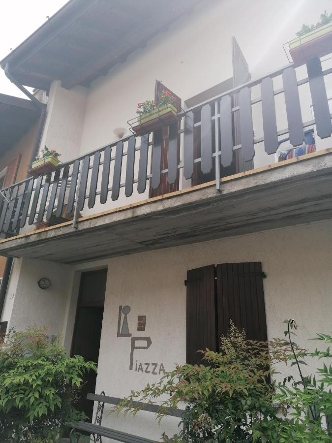 Casa Vacanze 'La Piazza' Villa Zone Eksteriør billede