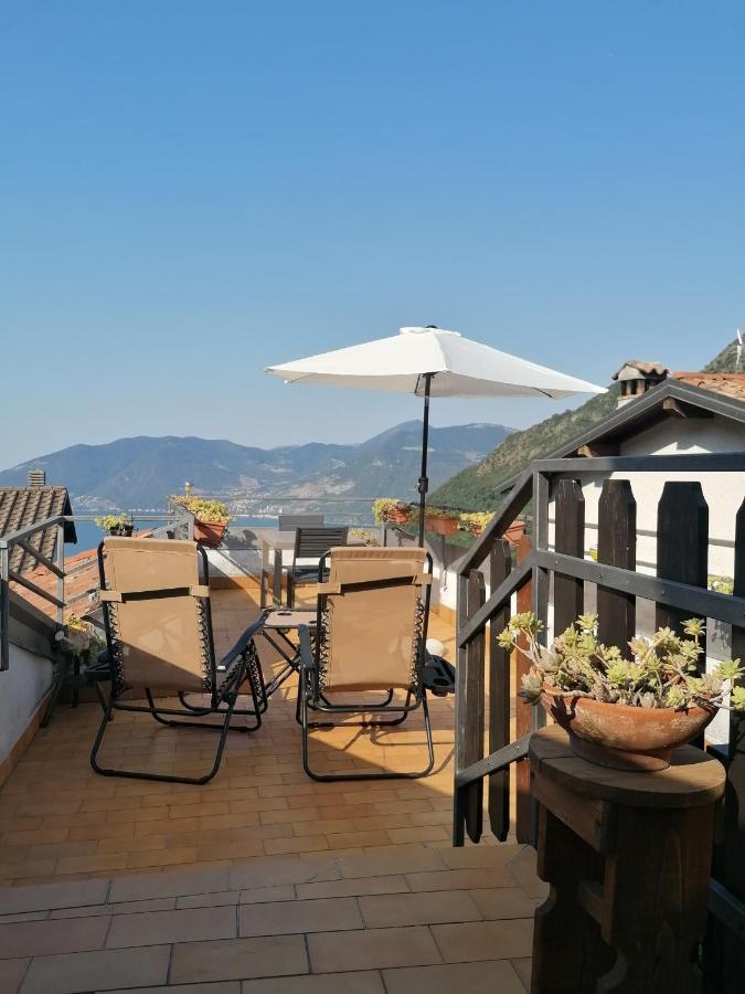 Casa Vacanze 'La Piazza' Villa Zone Eksteriør billede