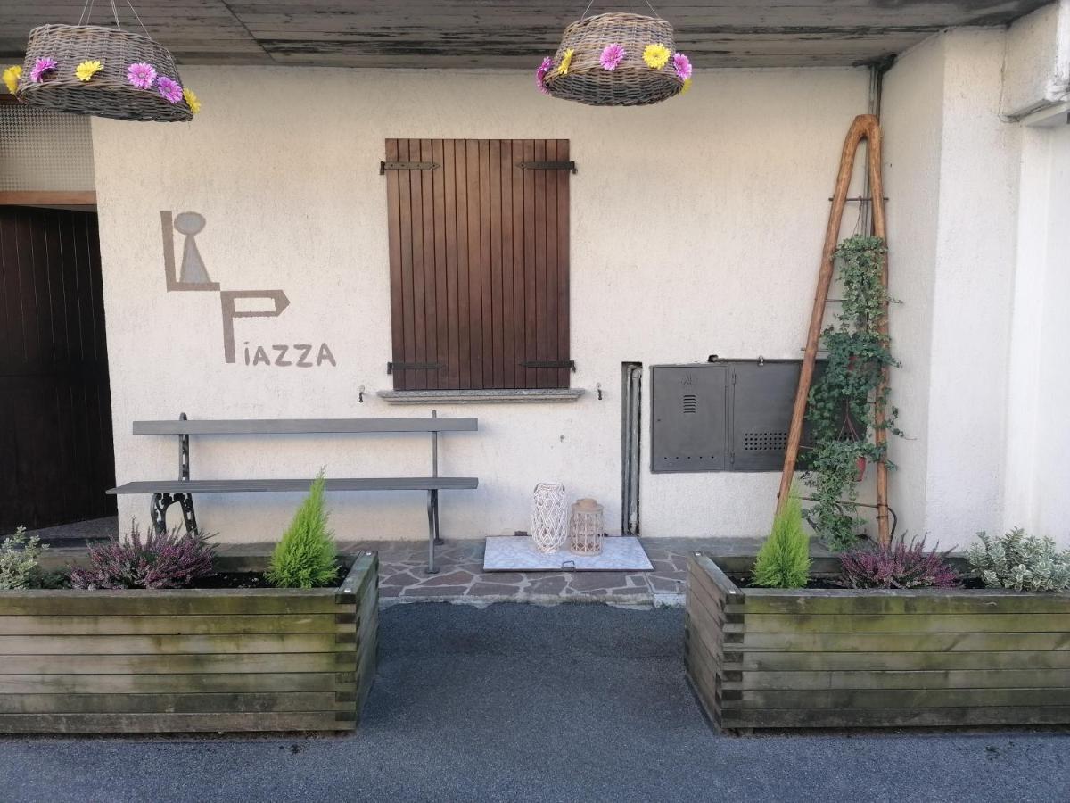 Casa Vacanze 'La Piazza' Villa Zone Eksteriør billede