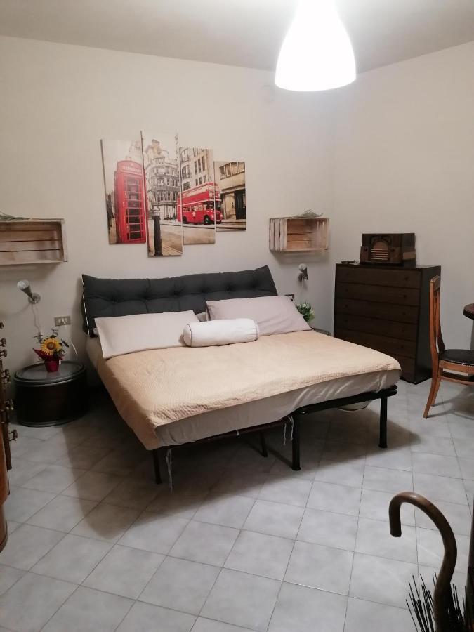 Casa Vacanze 'La Piazza' Villa Zone Eksteriør billede