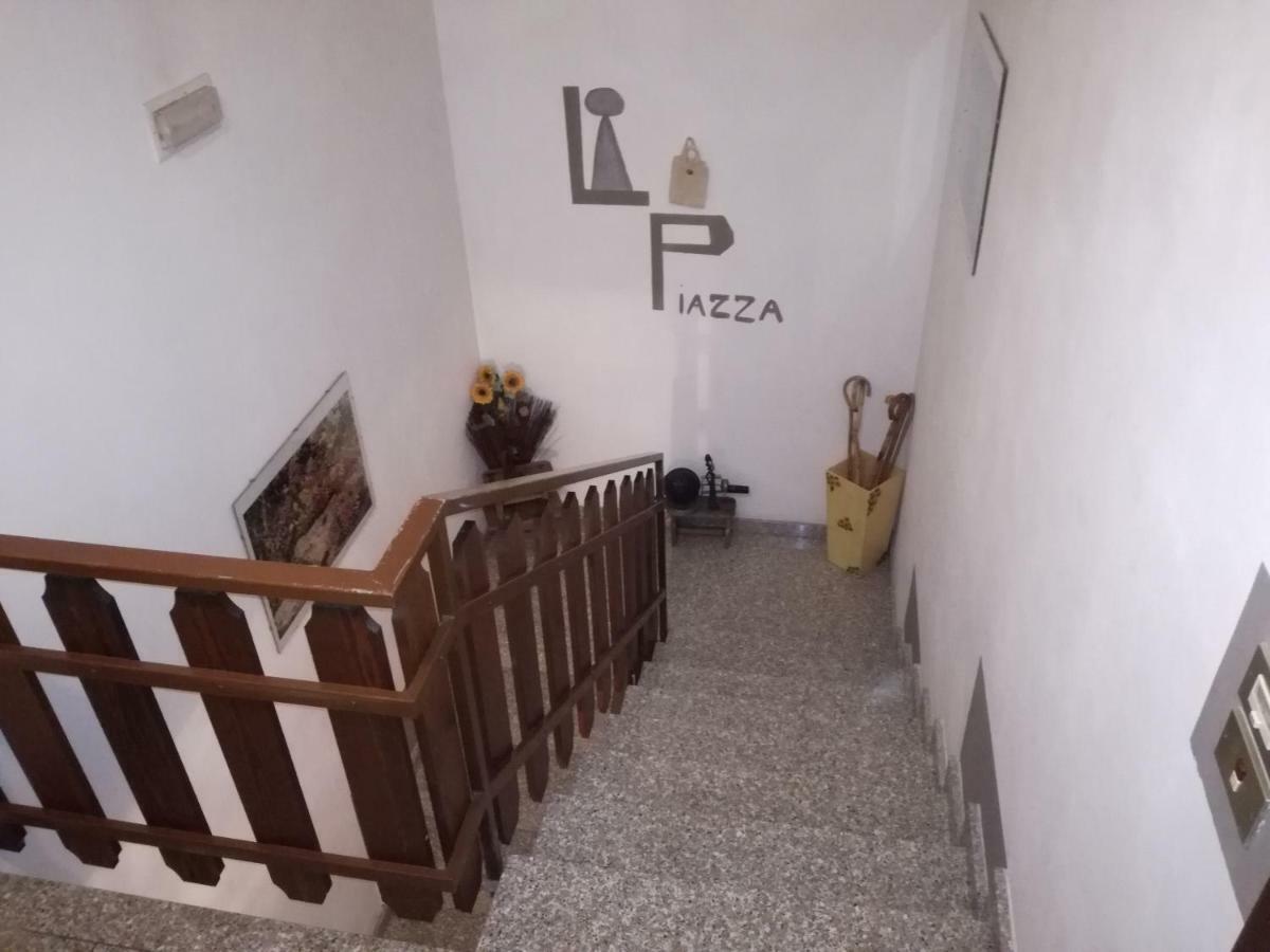 Casa Vacanze 'La Piazza' Villa Zone Eksteriør billede